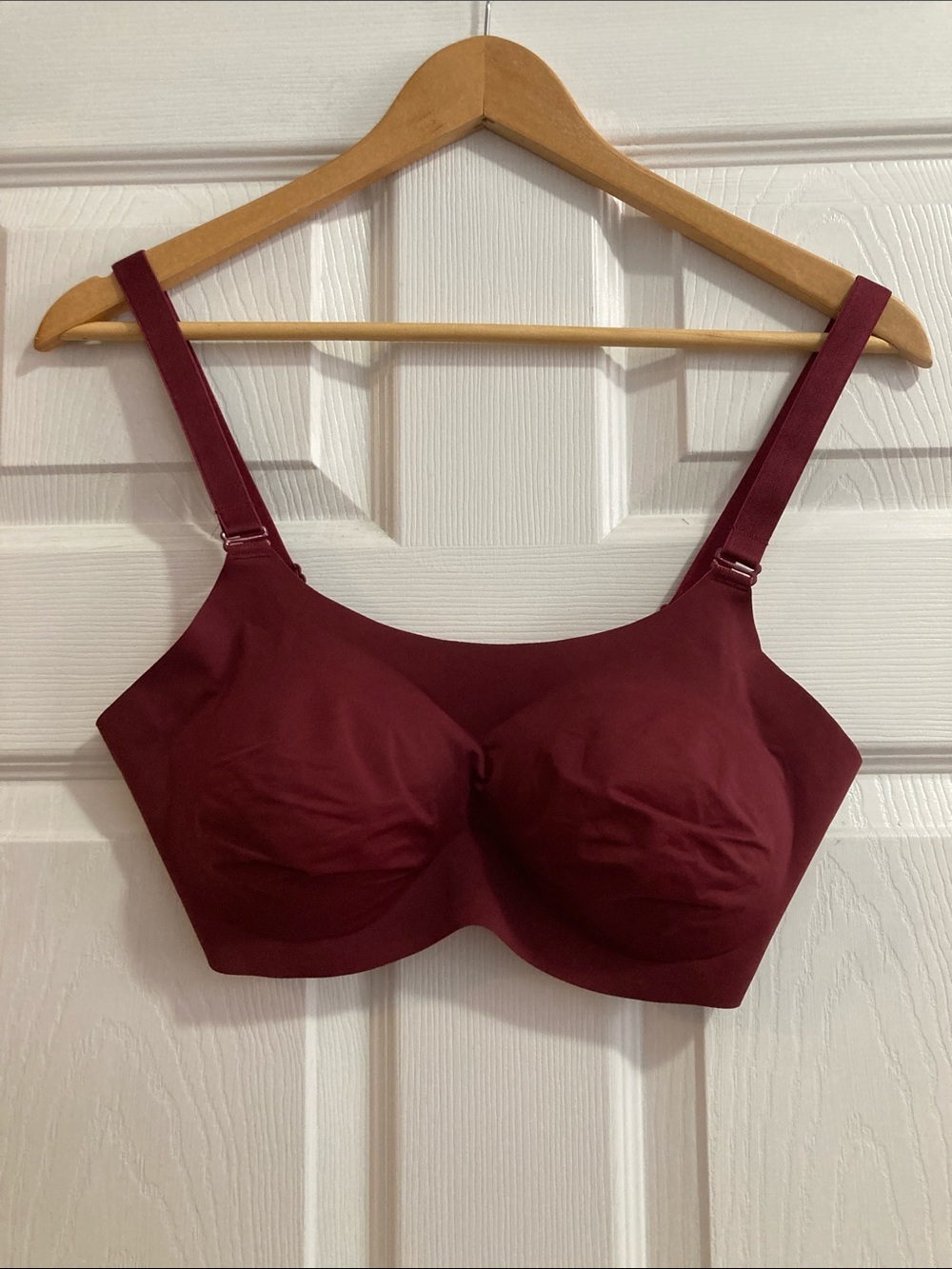 knix Wireless Seamless Bra in Burgundy